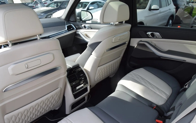 BMW X7 cena 552400 przebieg: 4000, rok produkcji 2023 z Konin małe 742